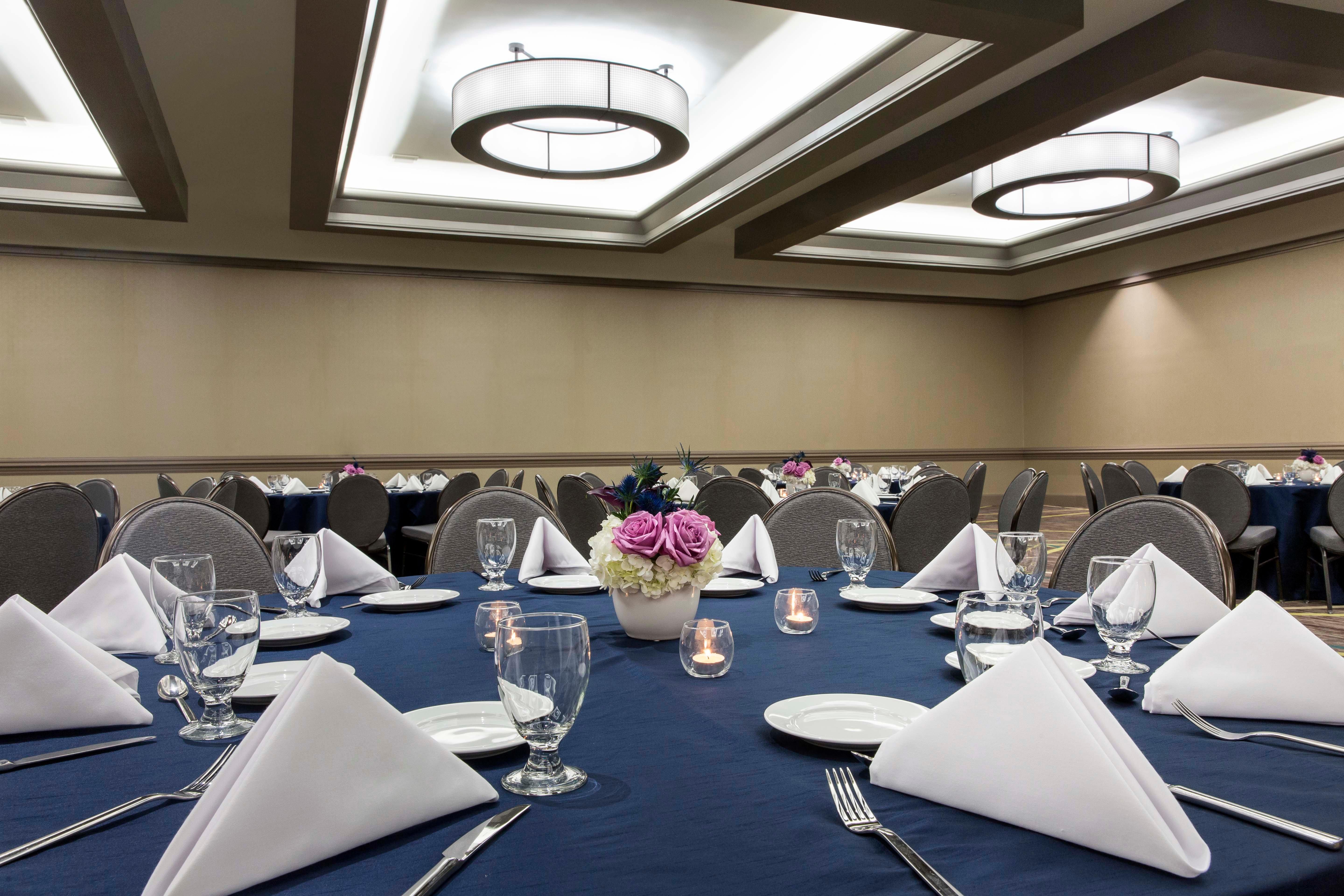 Crowne Plaza Atlanta - Midtown By Ihg Hotel Екстериор снимка
